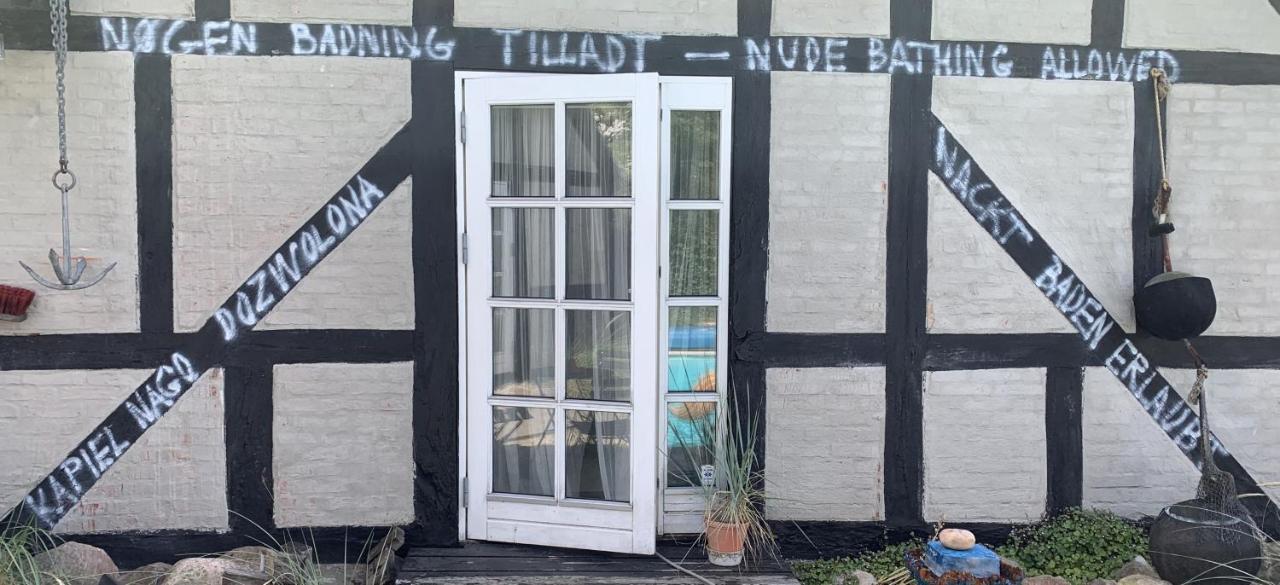 Farm61 Badehotellet I Det Midtjydske - Alder +18 Ar Tjele Dış mekan fotoğraf